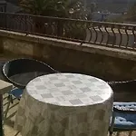 Rade * Stari Grad (Hvar)