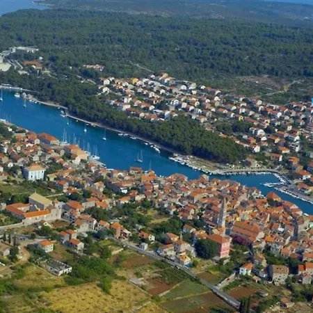 Rade Apartman